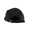 Boné five panel preto, tecido liso, letras BLCK bordadas atrás, número 013 em branco na lateral e fecho ajustável.