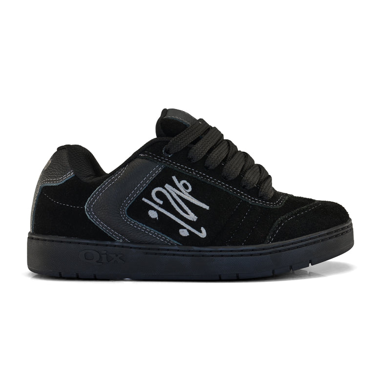 Tênis Preto Skate QIX Chorão Lado B