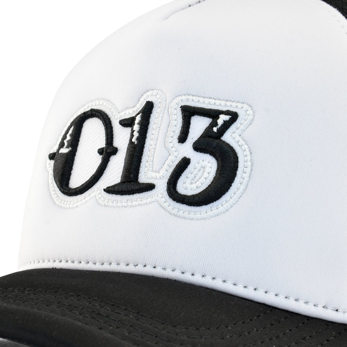 Boné Snapback Trucker Branco CBJR - 013