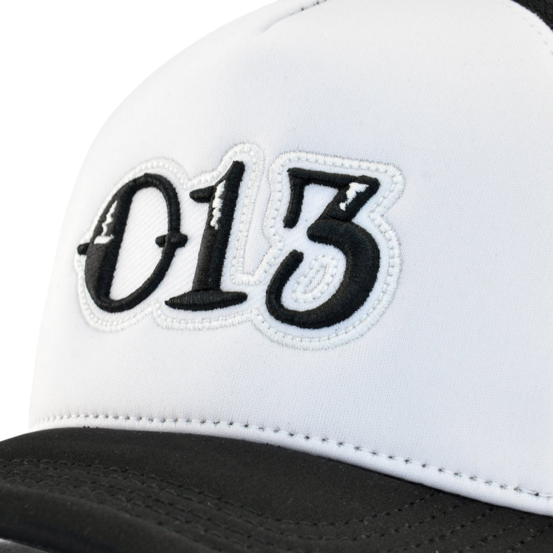 Boné Snapback Trucker Branco CBJR - 013