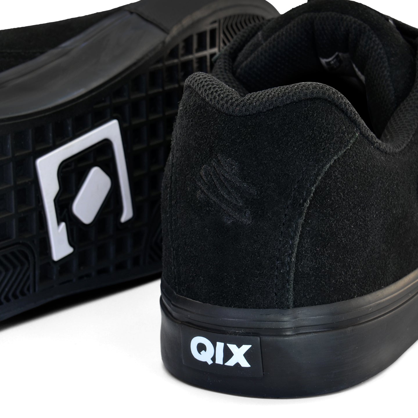 Tênis QIX Chorão Park Preto