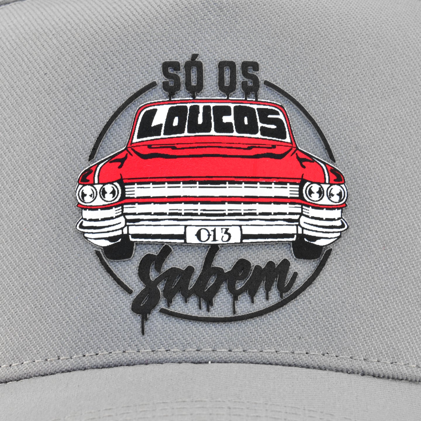 Boné Snapback Chorão Só os Loucos Sabem Cinza