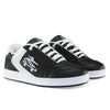 Par de tênis da qix, modelo preto com detalhes em branco.